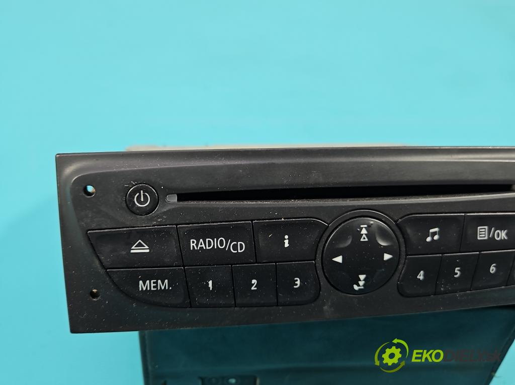 Renault Clio III 2005-2012 1.5 dci 68 HP manual 50 kW 1461 cm3 5- Radio originál 281150038R