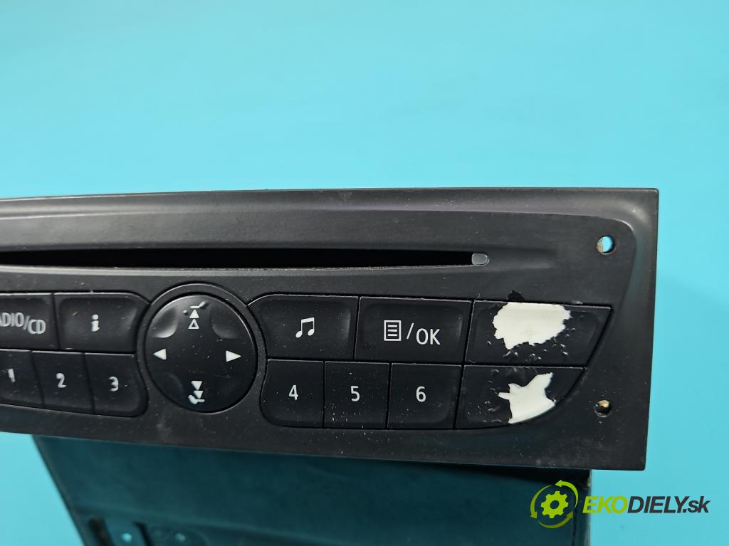 Renault Clio III 2005-2012 1.5 dci 68 HP manual 50 kW 1461 cm3 5- Radio originál 281150038R