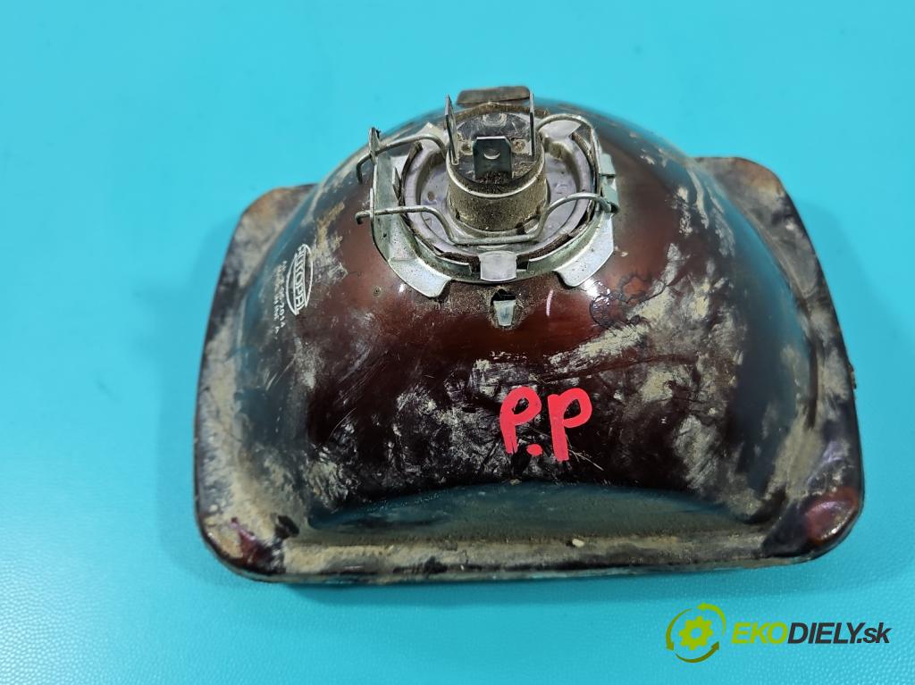 Jeep Cherokee XJ 1984-2001 122 hp manual 90 kW 2465 cm3 5- světlo pravý  (Pravé přední světlo)