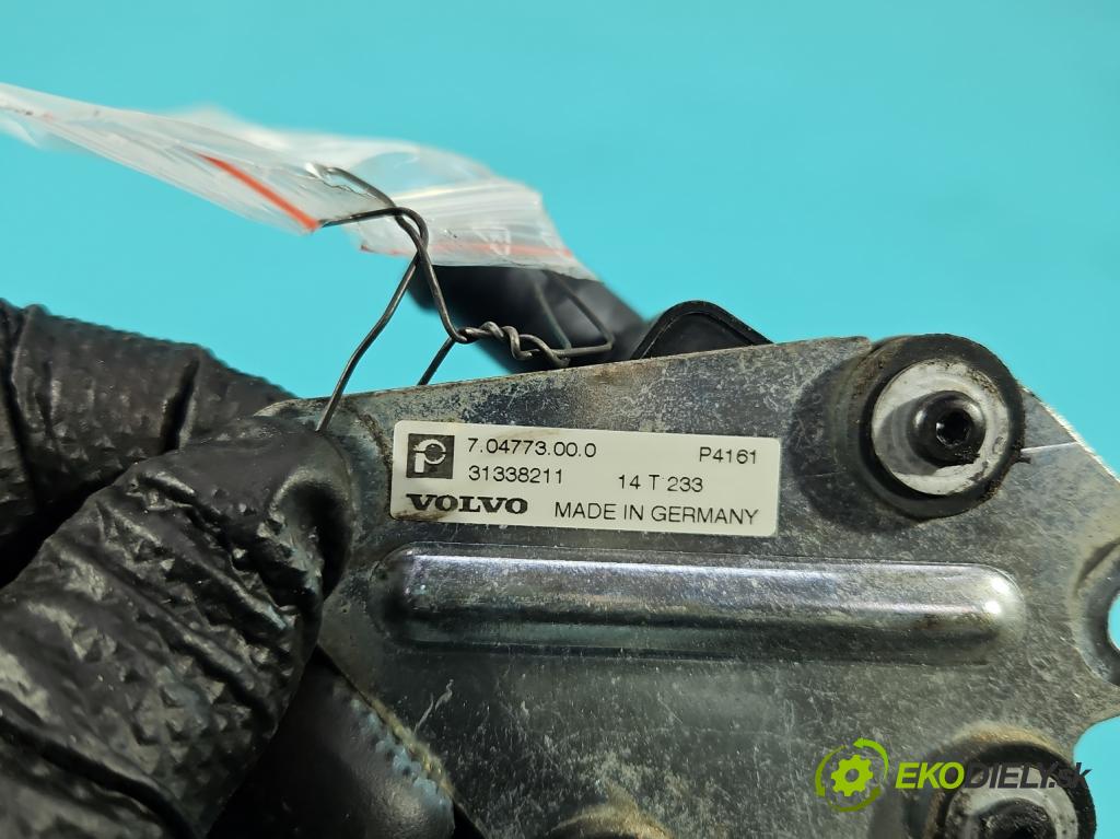 Volvo S60 II 2010-2018 2.0 D4 181KM automatic 133 kW 1969 cm3 4- čerpadlo oběh: vody 31338211