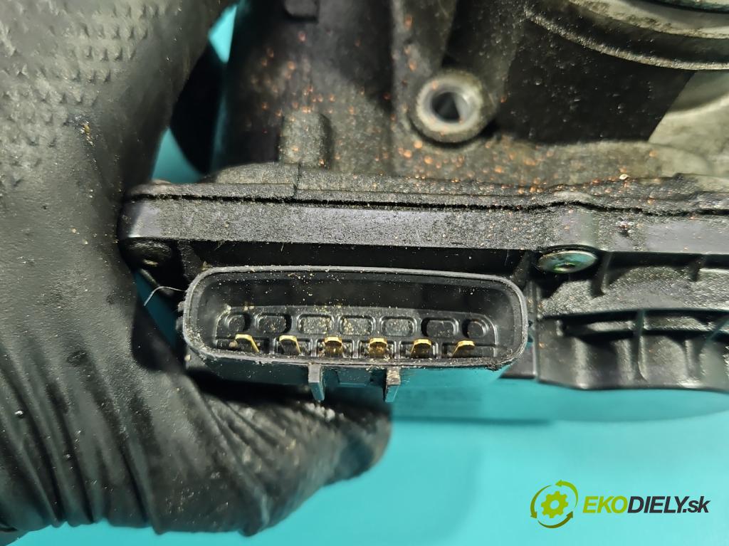 Volvo S60 II 2010-2018 2.0 D4 181KM automatic 133 kW 1969 cm3 4- klapka 31293930 (Škrtiaca klapka)