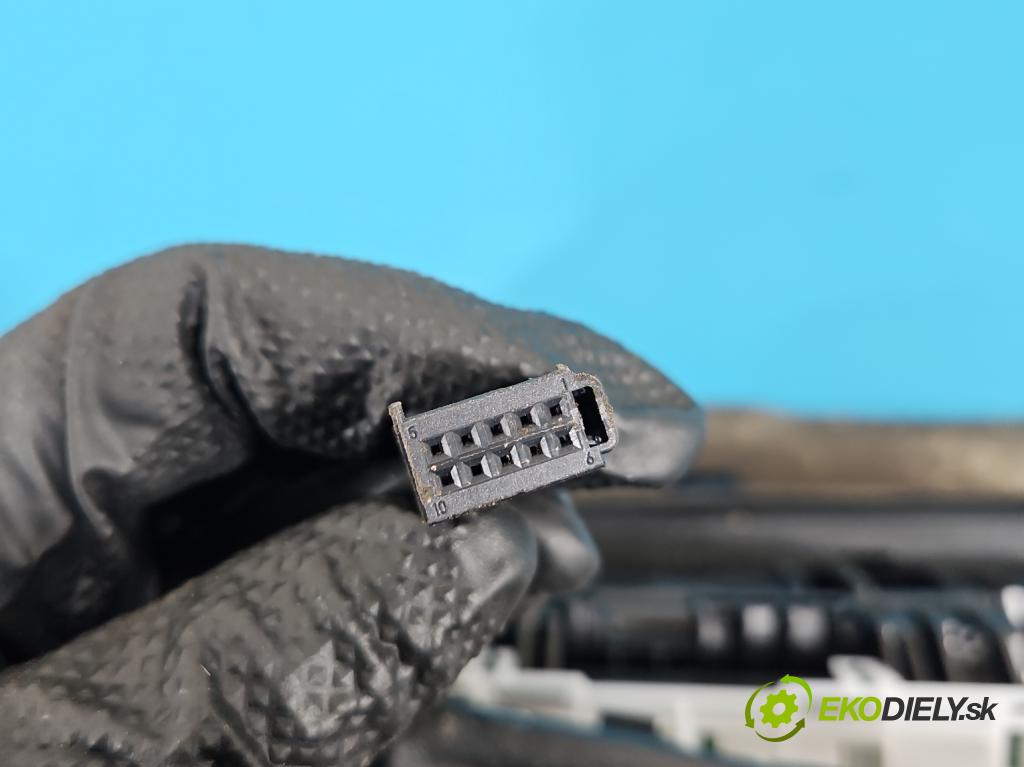 Audi A6 C7 2011-2018 3.0 TDI 204 HP automatic 150 kW 2967 cm3 5- Páka: Změny: stupeň,rýchlosť 4G1713041K (Rýchlostná páka (kulisa))