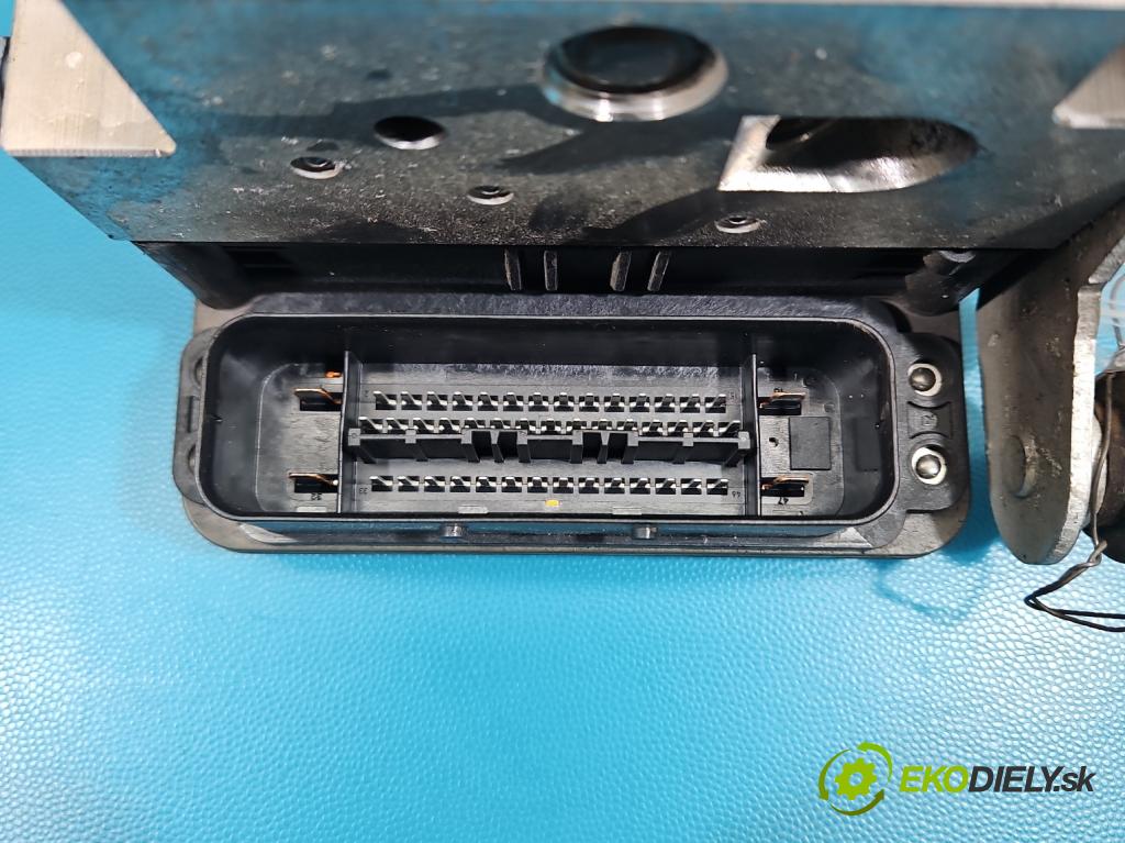 Audi A6 C7 2011-2018 3.0 TDI 204 HP automatic 150 kW 2967 cm3 5- čerpadlo abs 4G0907379J (Pumpa ABS)