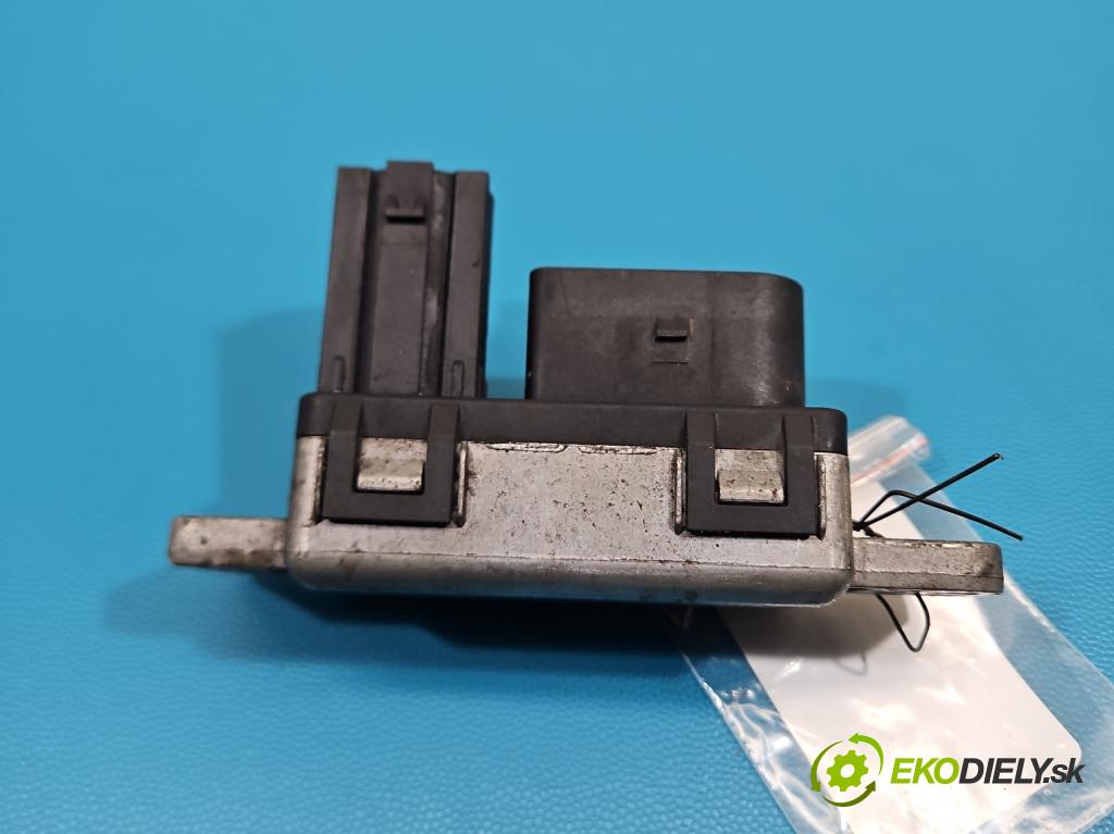 Volvo S60 II 2010-2018 2.0 D4 181KM automatic 133 kW 1969 cm3 4- Relé: svíčky: zařicích: 31431776 (Relé)