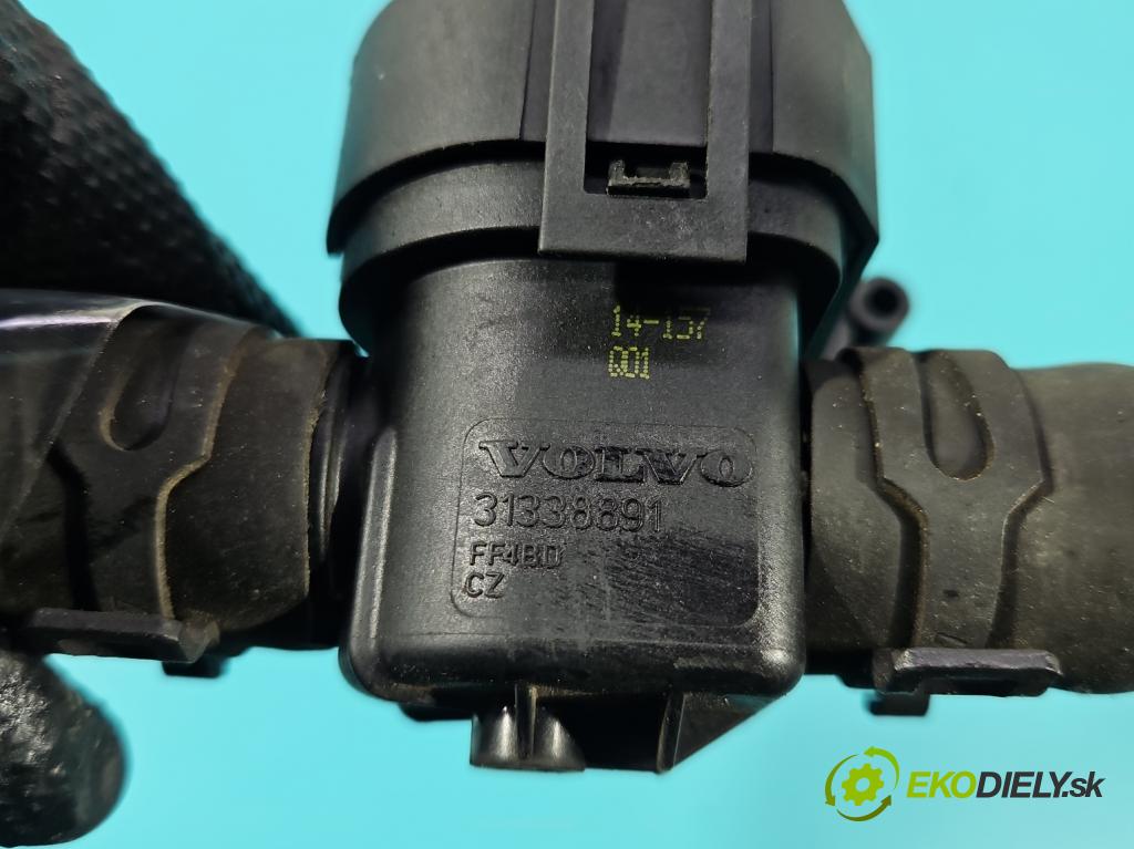 Volvo S60 II 2010-2018 2.0 D4 181KM automatic 133 kW 1969 cm3 4- ventil ohřívač: 31338891 (Ventil kúrenia)