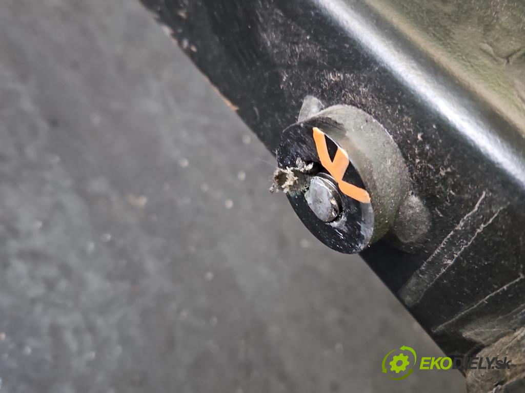 Audi A6 C7 2011-2018 3.0 TDI 204 hp automatic 150 kW 2967 cm3 5- oko tažné 4G0800491S (Tažné zařízení)