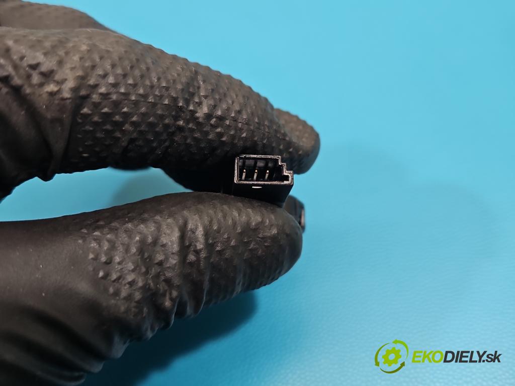 Audi A6 C7 2011-2018 3.0 TDI 204 HP automatic 150 kW 2967 cm3 5- snímač déšť: 8K0955559 (Snímač dažďa)