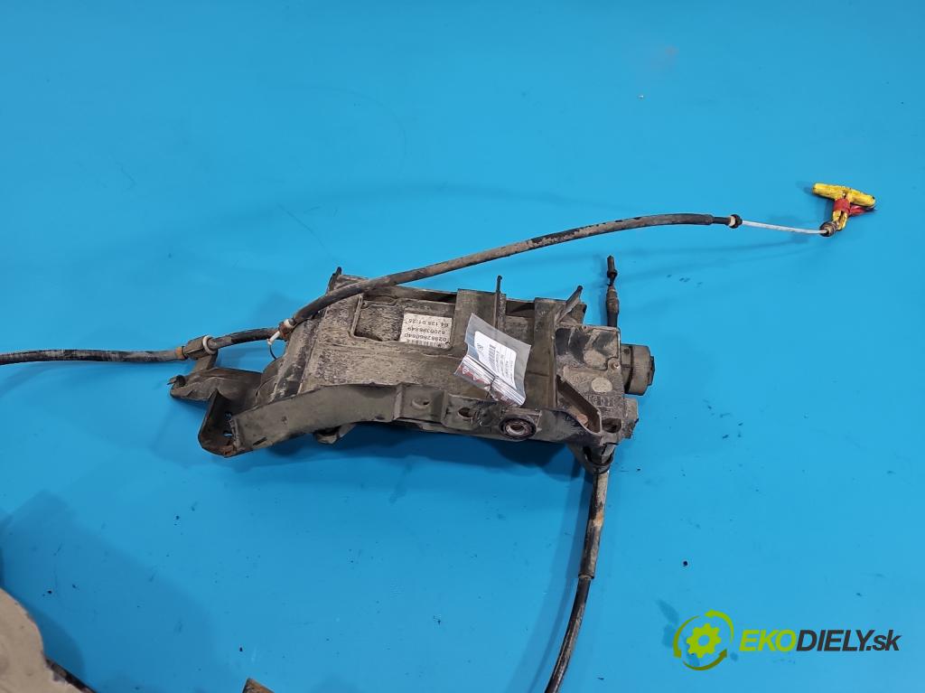 Renault Scenic II 2003-2009 1.9 DCI 116 HP manual 85 kW 1870 cm3 5- Brzda manuál: elektrický: 8200396849 (Ručná brzda)