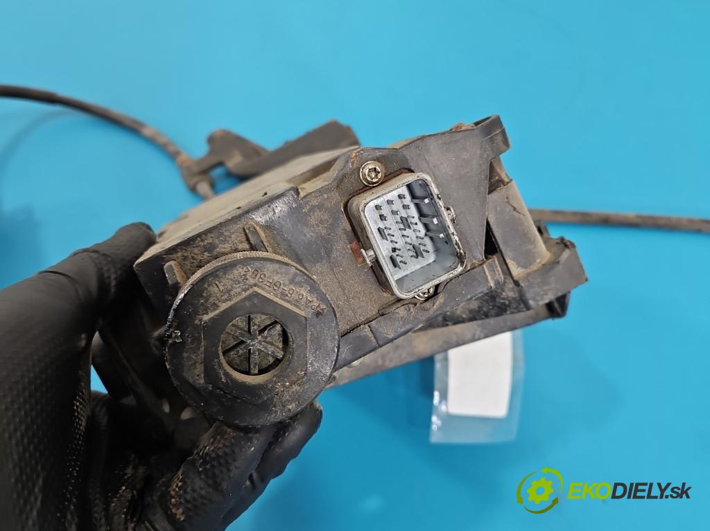 Renault Scenic II 2003-2009 1.9 DCI 116 HP manual 85 kW 1870 cm3 5- Brzda manuál: elektrický: 8200396849 (Ručná brzda)