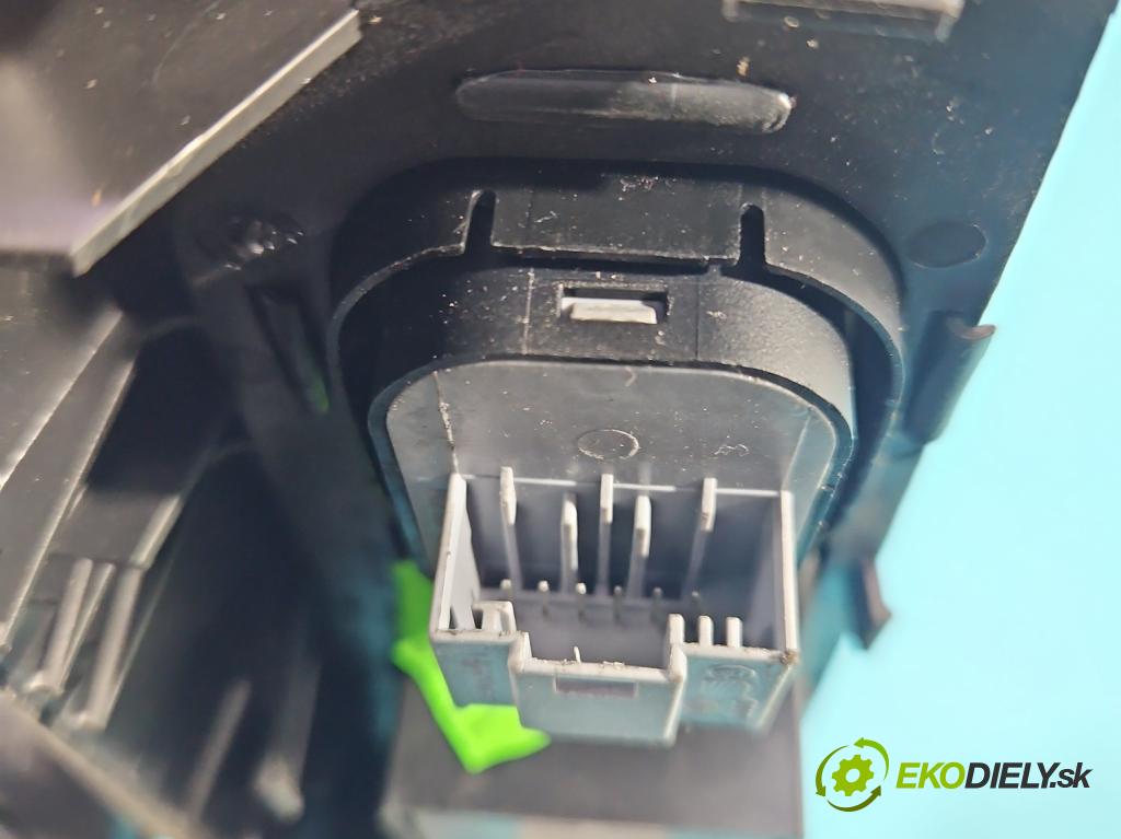 Skoda Superb II 2008-2015 2.0 TDI 170 HP automatic 125 kW 1968 cm3 5- prepínač okien spätných zrkadiel 1Z0959858B