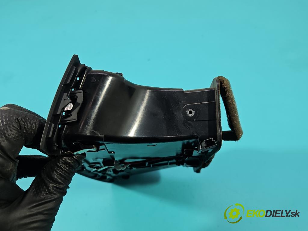 Skoda Superb II 2008-2015 2.0 TDI 170 hp automatic 125 kW 1968 cm3 5- Mřížka: topení medián: 3T0820951A (Mřížka topení)