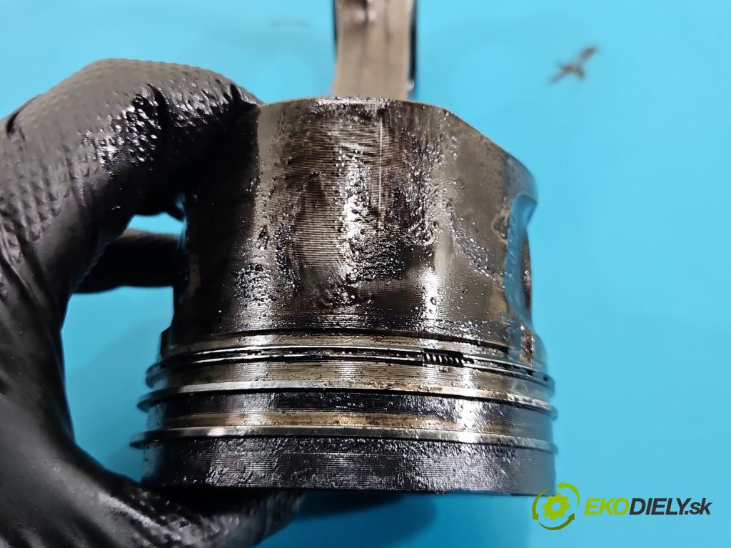 Toyota Land Cruiser J120 2002-2010 3.0 D4D 166 HP automatic 122 kW 2982 cm3 5- piest  (Piest)