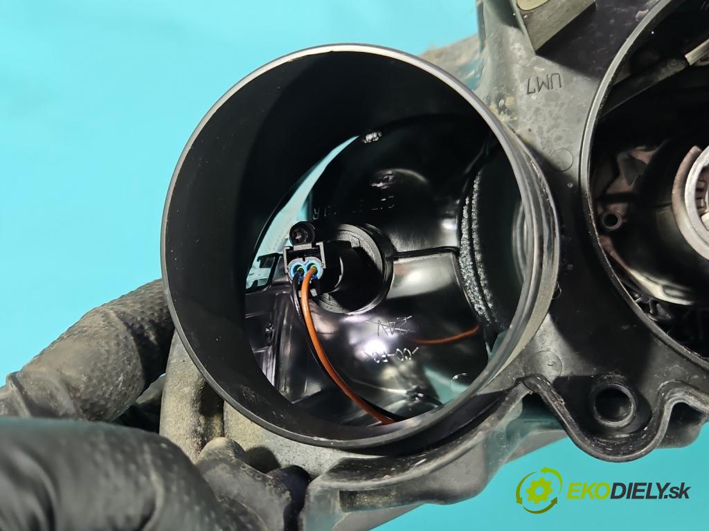 Skoda Superb II 2008-2015 2.0 TDI 170 hp automatic 125 kW 1968 cm3 5- světlo pravý 3T1941018E (Pravé přední světlo)