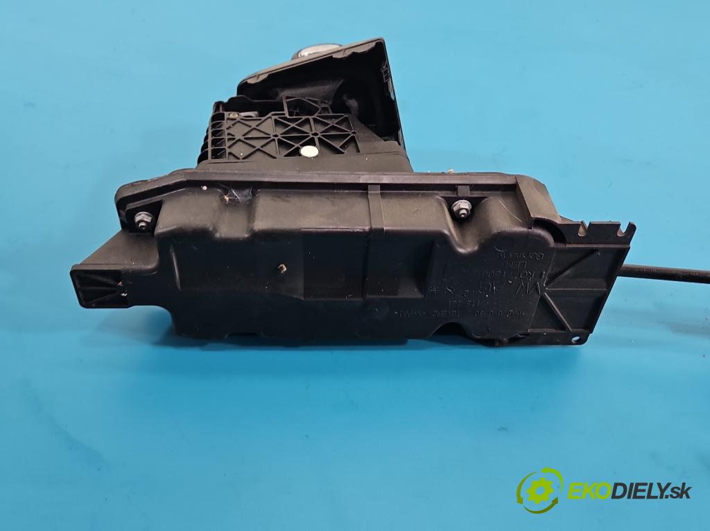 Skoda Superb II 2008-2015 2.0 TDI 170 HP automatic 125 kW 1968 cm3 5- Páka: Změny: stupeň,rýchlosť 3C1713025H (Rýchlostná páka (kulisa))