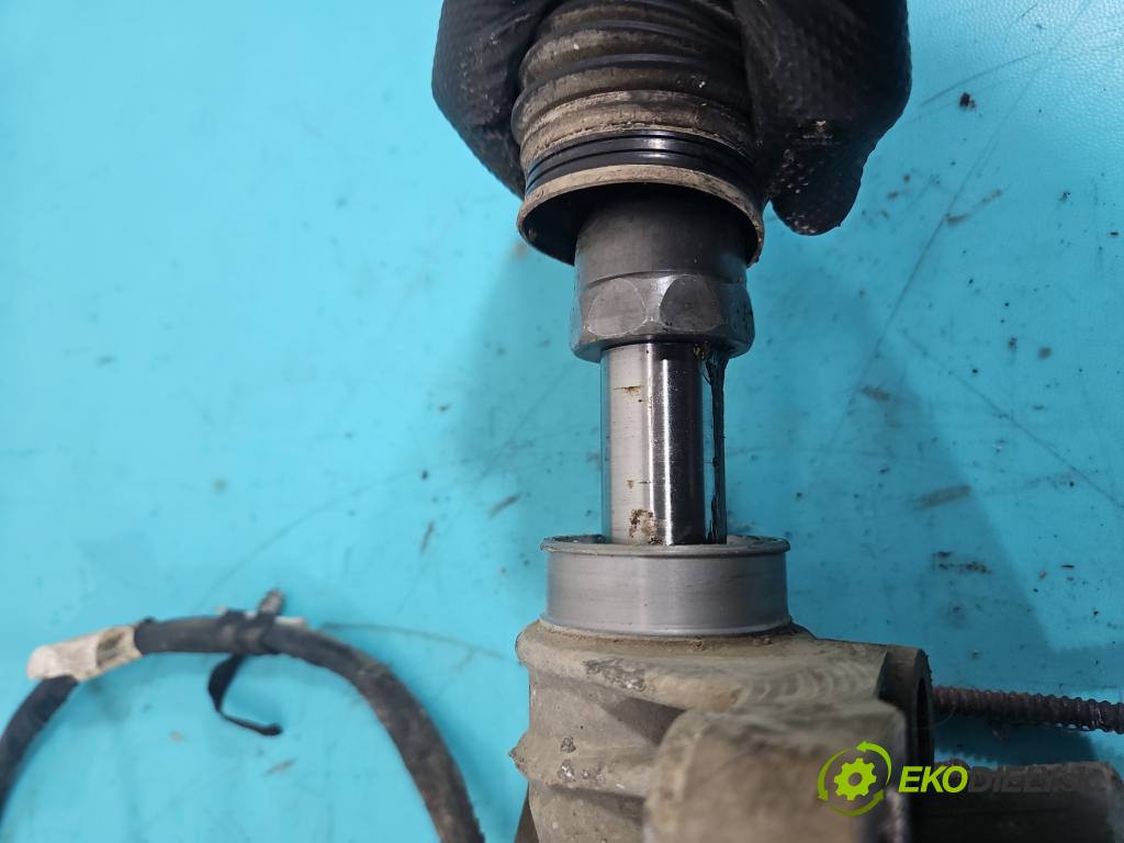 Skoda Superb II 2008-2015 2.0 TDI 170 HP automatic 125 kW 1968 cm3 5- Ozubené kolo: volant 1K1423051EB