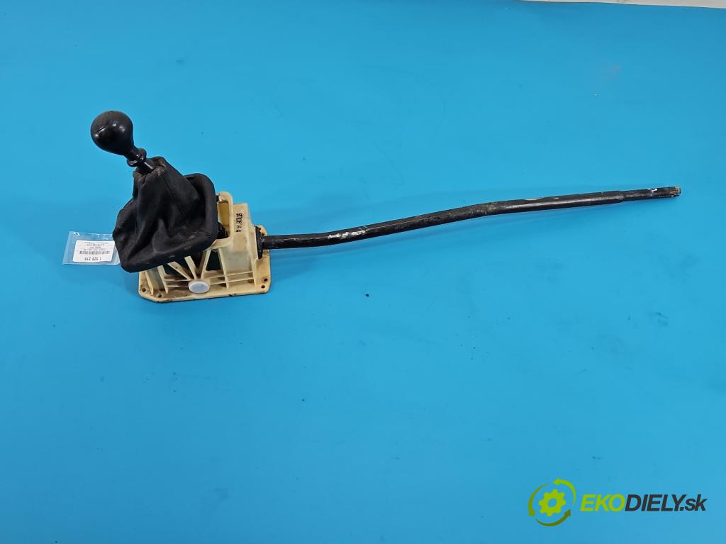 Daewoo Lanos 1.5 8v 86 HP manual 63 kW 1498 cm3 4- Páka: Změny: stupeň,rýchlosť  (Rýchlostná páka (kulisa))