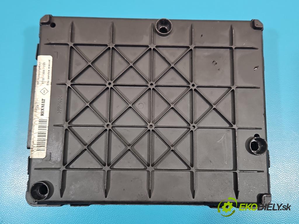 Renault Scenic I 1996-2003 1.6 16V 107 HP manual 79 kW 1598 cm3 5- riadiaca jednotka motora S118301113B