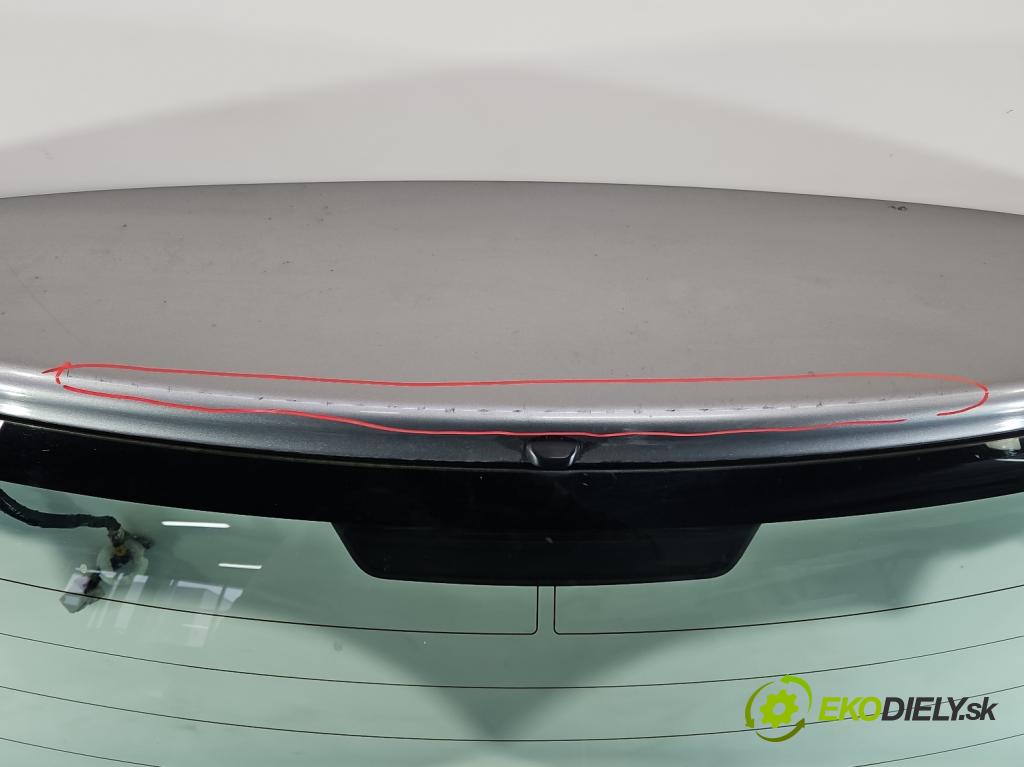 Toyota Yaris II 2005-2011 1.0 vvti 69KM manual 51 kW 998 cm3 3- zadna kufor  (Kapota zadná (kufor))