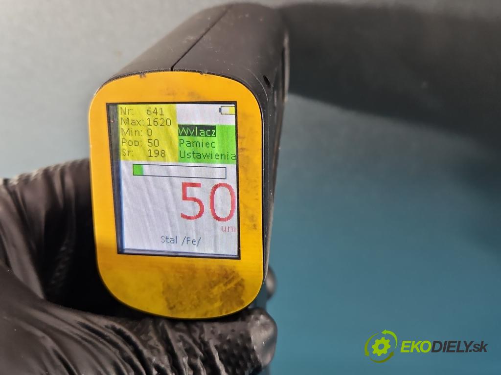 Toyota Yaris II 2005-2011 1.0 vvti 69KM manual 51 kW 998 cm3 3- zadna kufor  (Kapota zadná (kufor))