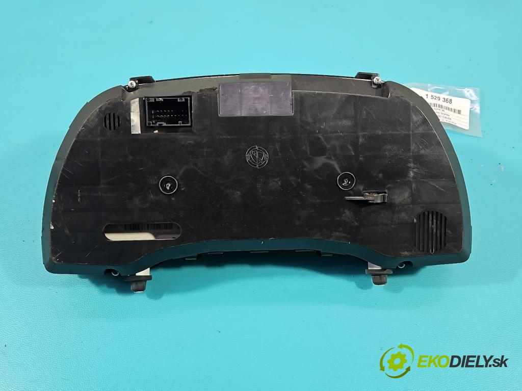 Fiat Punto Grande 1.4 8v 77 HP manual 57 kW 1368 cm3 5- prístrojovka/ budíky 51803120 (Prístrojová doska)