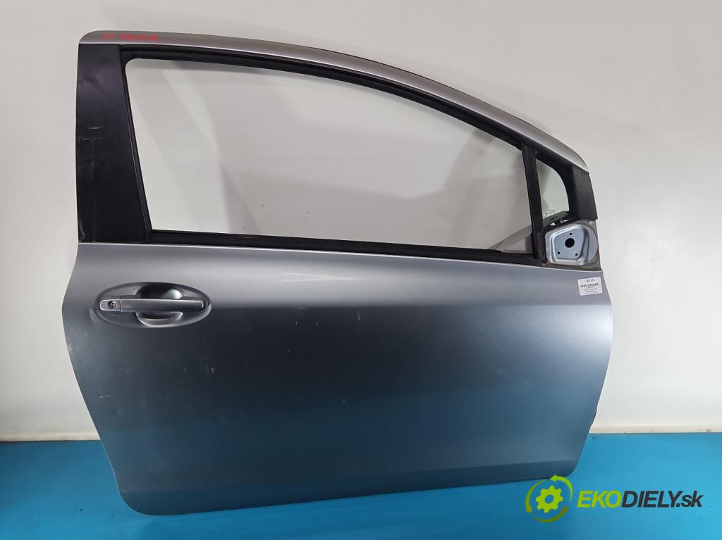 Toyota Yaris II 2005-2011 1.0 vvti 69KM manual 51 kW 998 cm3 3- dvere predné pravé  (Kľučka dverí ostatné)