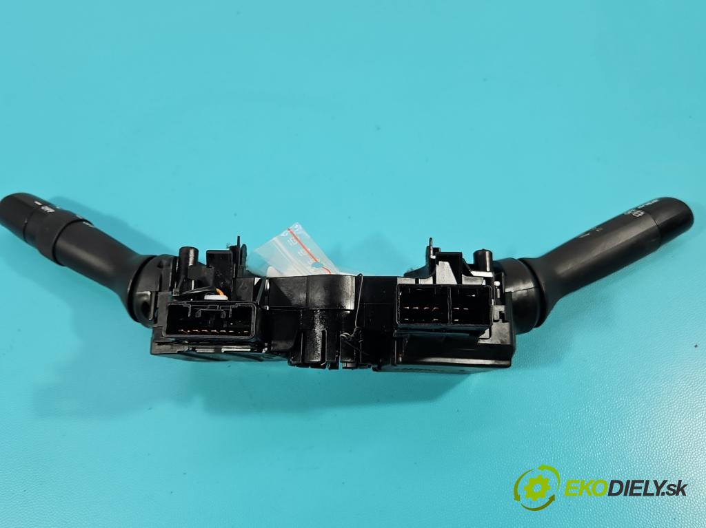 Toyota Yaris II 2005-2011 1.0 vvti 69KM manual 51 kW 998 cm3 3- prepínač komplex: 52160-17F019 (Prepínacie páčky pod volantom)