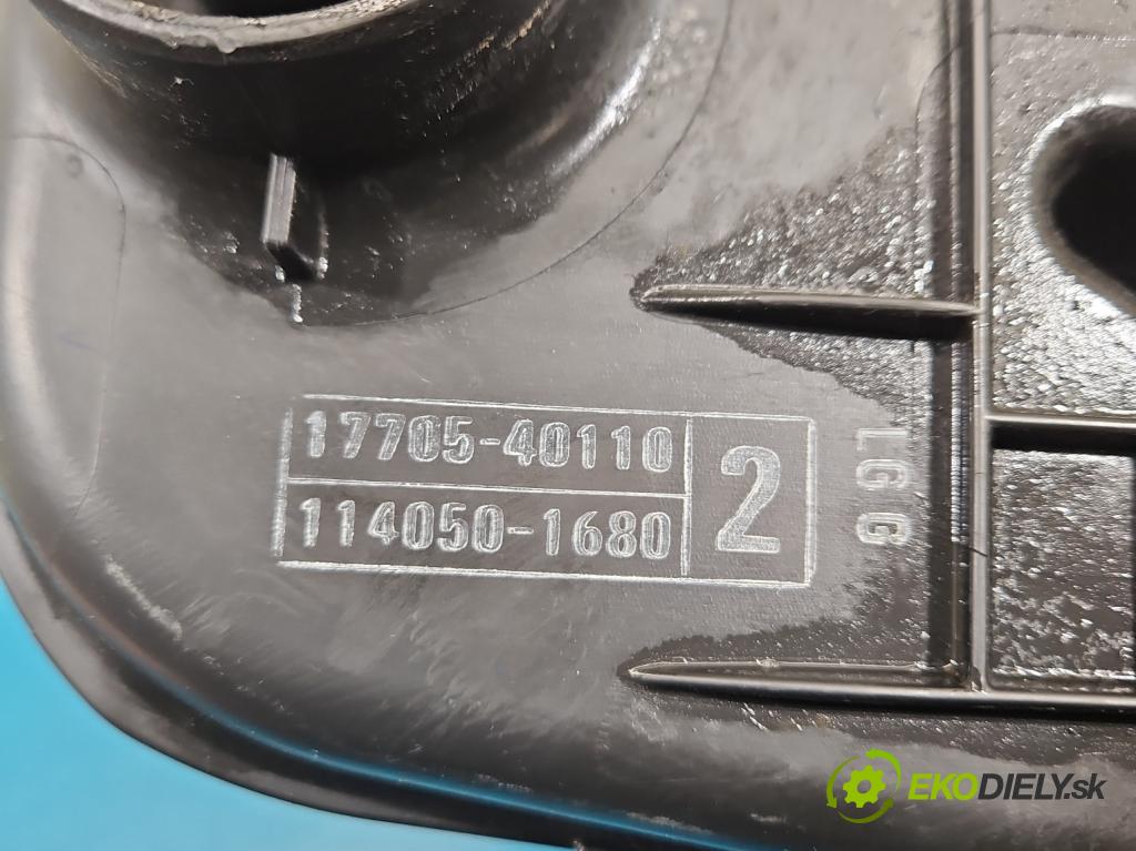 Toyota Yaris II 2005-2011 1.0 vvti 69KM manual 51 kW 998 cm3 3- obal filtra vzduchu 17705-40110 (Obal vzduchového filtra)