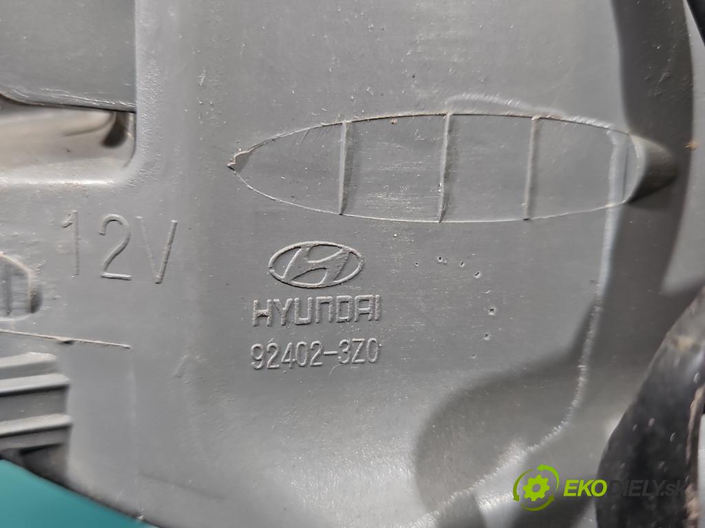 Hyundai I40 1.7 crdi 116 hp manual 85 kW 1685 cm3 5- světlo zadní pravé 92402-3Z0 (Klika dveří ostatní)