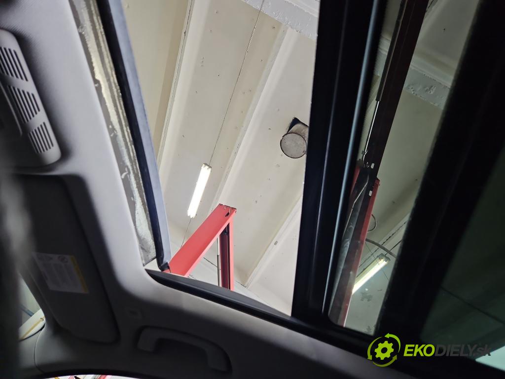 Bmw 3 F30 2011-2018 2.0d 184 hp manual 135 kW 1995 cm3 5- Střešní okno: 7261730 (Sklo karoserie)