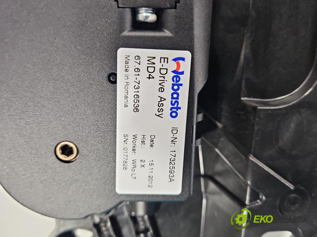 Bmw 3 F30 2011-2018 2.0d 184 hp manual 135 kW 1995 cm3 5- Střešní okno: 7261730 (Sklo karoserie)