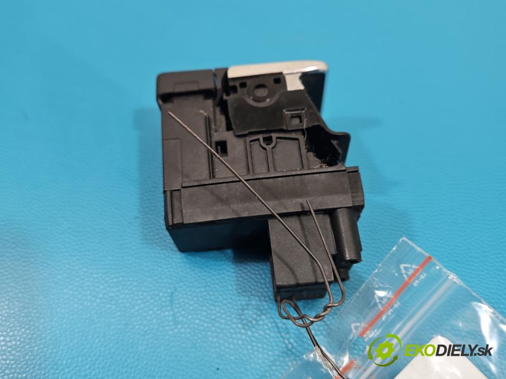 Audi A6 C7 2011-2018 3.0 TDI 204 HP automatic 150 kW 2967 cm3 5- prepínač brzda: ručný 4G1927225B (Prepínacie páčky pod volantom)