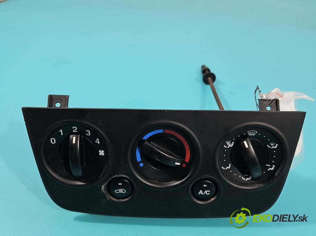 Ford Fiesta Mk6 2002-2008 1.4 16v 80 HP manual 59 kW 1388 cm3 3- panel kúrenia 2S6H-19980-BE