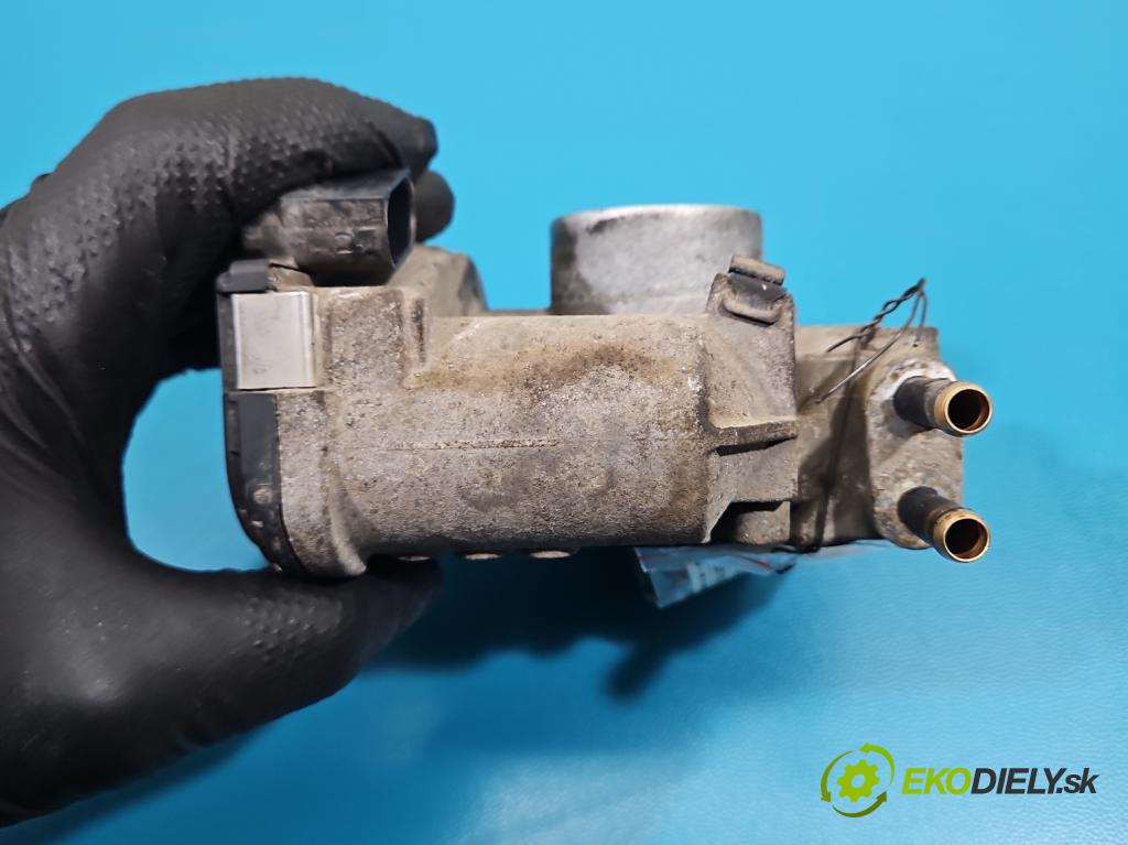 Toyota Yaris II 2005-2011 1.0 vvti 69KM manual 51 kW 998 cm3 3- klapka 22030-0Q010 (Škrtiaca klapka)