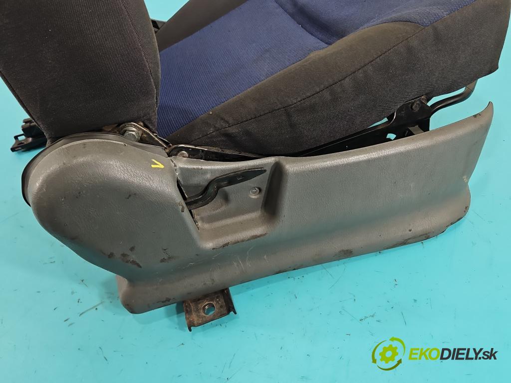 Suzuki JIMNY III 1998-2018 1.3 16V VVT 80 HP manual 59 kW 1298 cm3 3- Sedačka pravý  (Sedadlo)