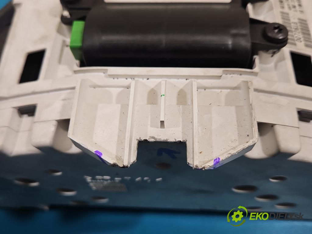 Volvo V50 2.0d 136 HP manual 100 kW 1997 cm3 5- prístrojovka/ budíky 30710071 (Prístrojová doska)