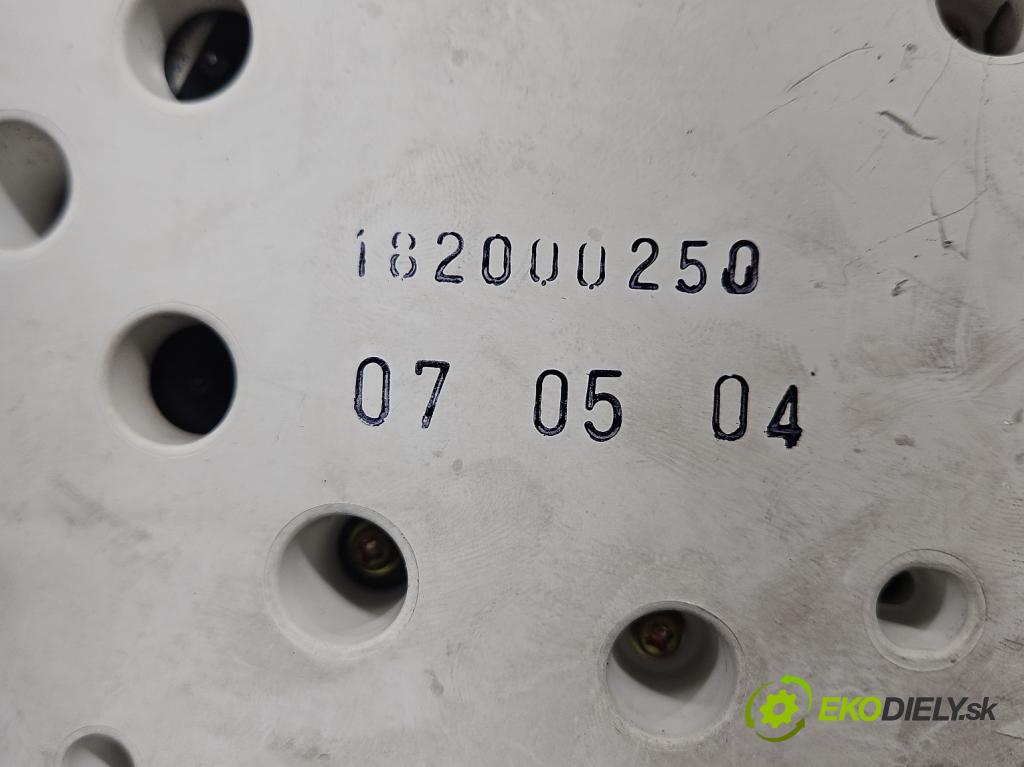 Volvo V50 2.0d 136 HP manual 100 kW 1997 cm3 5- prístrojovka/ budíky 30710071 (Prístrojová doska)