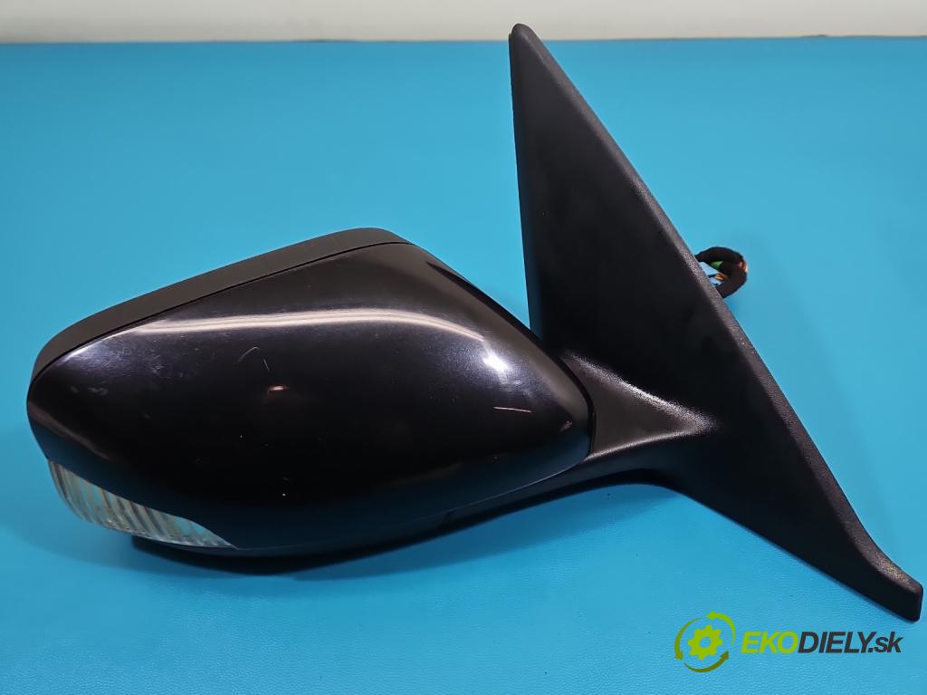 Volvo V50 2.0d 136hp manual 100 kW 1997 cm3 5- zpětné zrcátko pravé  (Klika dveří ostatní)