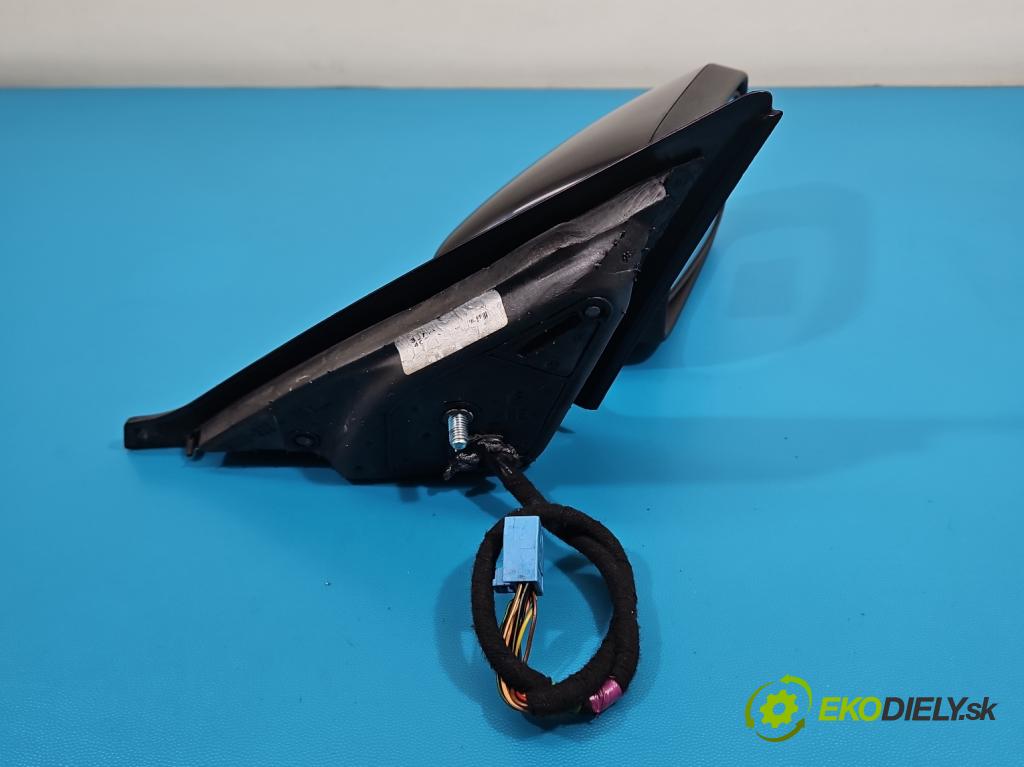 Volvo V50 2.0d 136hp manual 100 kW 1997 cm3 5- zpětné zrcátko pravé  (Klika dveří ostatní)