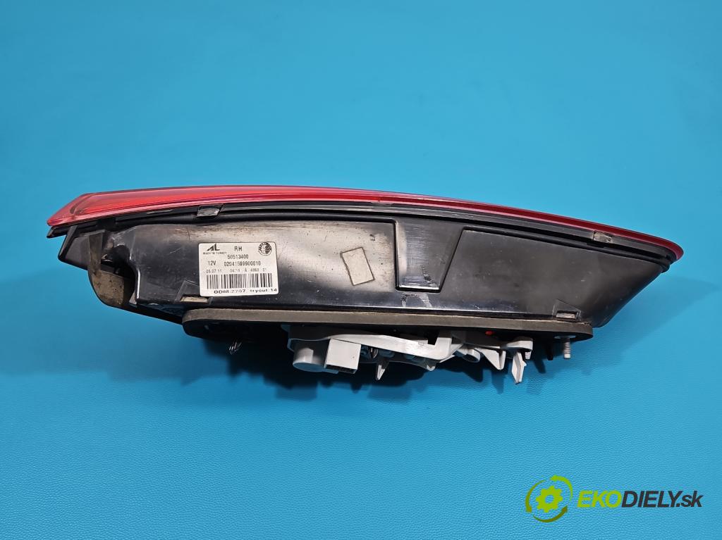 Alfa romeo Giulietta 1.4 T 170 HP manual 125 kW 1368 cm3 5- svetlo / reflektor zadné pravé 50513400 (Kľučka dverí ostatné)