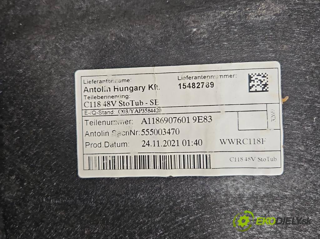 Mercedes CLA C118/X118 2019-2025 1.3b: 163 HP automatic 120 kW 1300 cm3 4- koberec do auta kufra: A1186907601