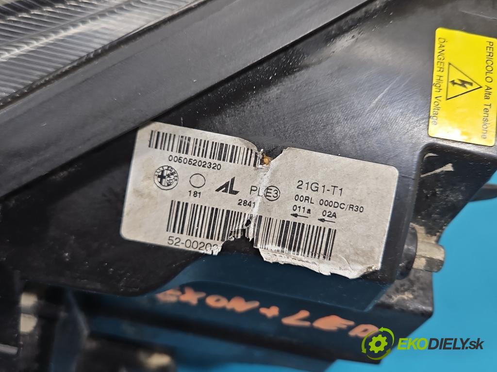 Alfa romeo Giulietta 1.4 T 170 hp manual 125 kW 1368 cm3 5- světlo pravý 00505202320 (Pravé přední světlo)