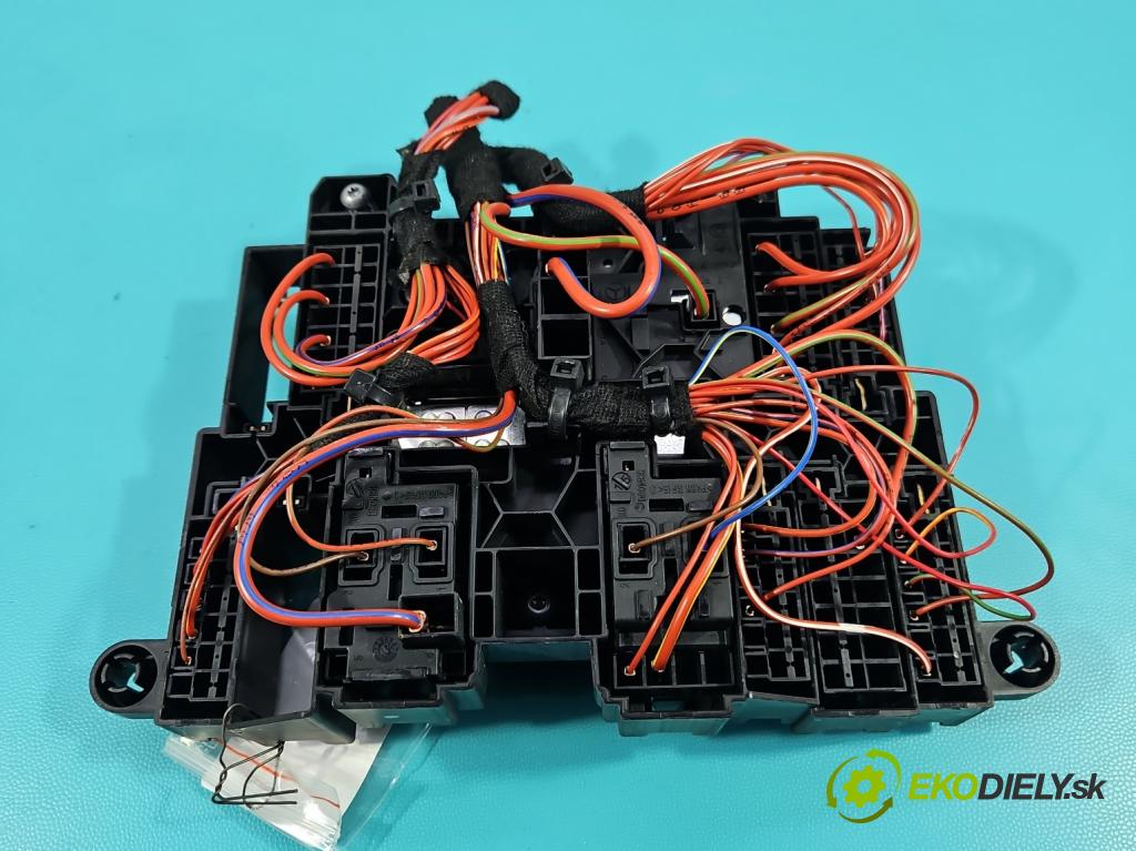 Mercedes CLA C118/X118 2019-2025 1.3b: 163 hp automatic 120 kW 1300 cm3 4- skříňka pojistková A1779061002 (Pojistková skříňka)