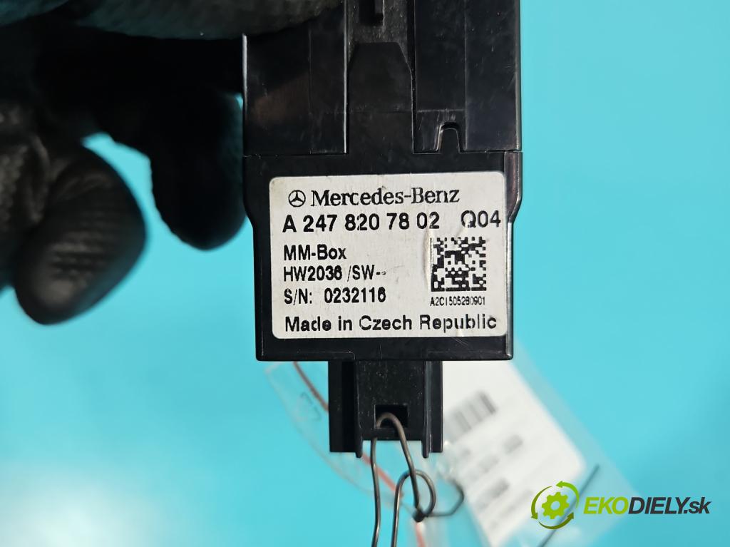 Mercedes CLA C118/X118 2019-2025 1.3b: 163 HP automatic 120 kW 1300 cm3 4- zásuvka USB A2478207802