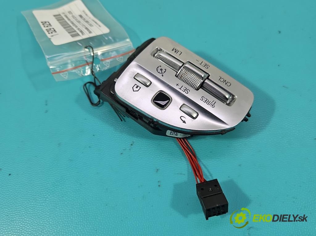 Mercedes CLA C118/X118 2019-2025 1.3b: 163 HP automatic 120 kW 1300 cm3 4- prepínač multifunkční: řízení: A0999050504 (Prepínacie páčky pod volantom)