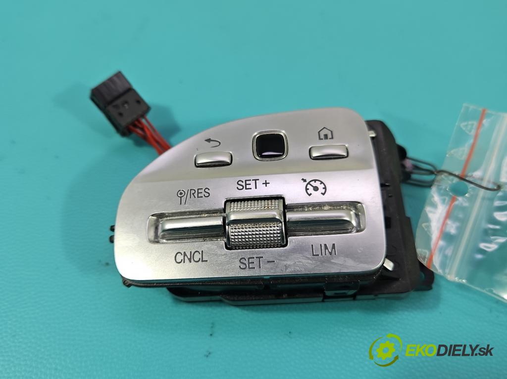 Mercedes CLA C118/X118 2019-2025 1.3b: 163 HP automatic 120 kW 1300 cm3 4- prepínač multifunkční: řízení: A0999050504 (Prepínacie páčky pod volantom)