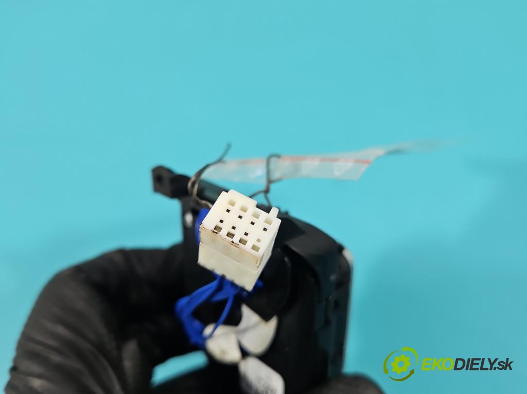 Mercedes CLA C118/X118 2019-2025 1.3b: 163 HP automatic 120 kW 1300 cm3 4- prepínač multifunkční: řízení: A0999050504 (Prepínacie páčky pod volantom)