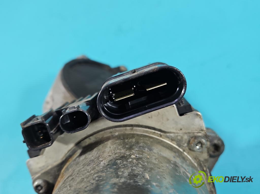 Mercedes CLA C118/X118 2019-2025 1.3b: 163 HP automatic 120 kW 1300 cm3 4- Ozubené kolo: volant 6800016376A