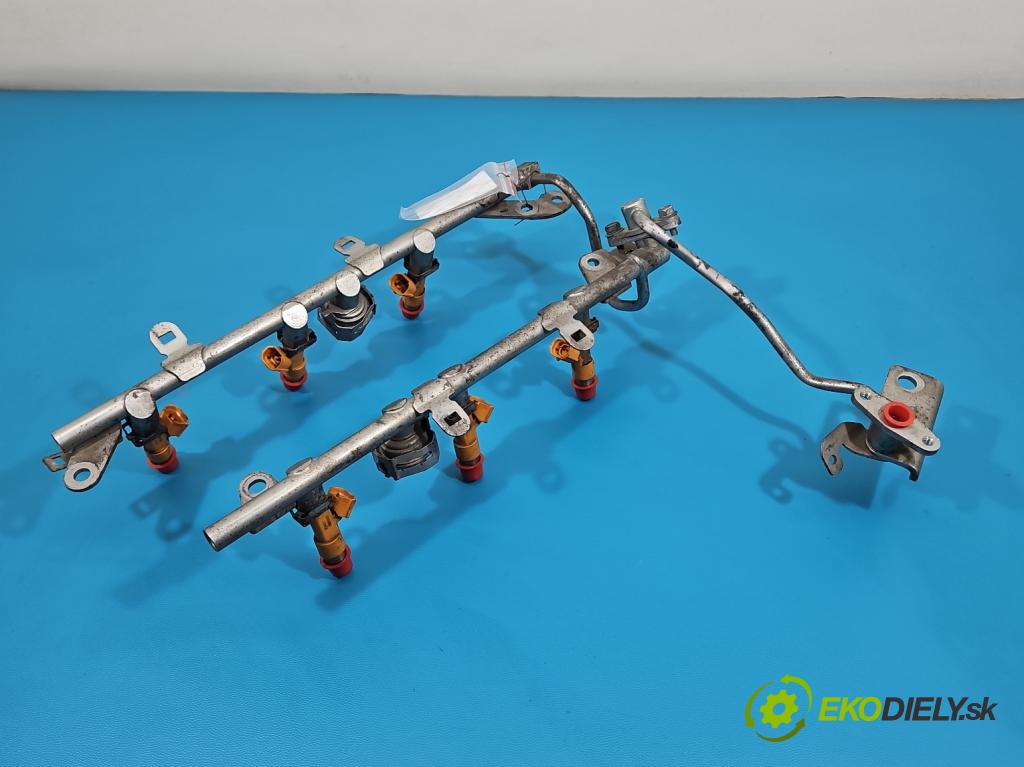 Infiniti QX50 2013-2015 3.7 V6 320KM automatic 235 kW 3696 cm3 5- vstrek  (Vstrekovač paliva)