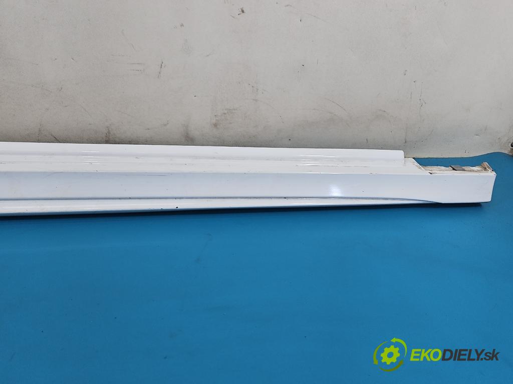 Mercedes CLA C118/X118 2019-2025 1.3b: 163 HP automatic 120 kW 1300 cm3 4- lišta práh: pravé A1186909200 (Lišta prahová)