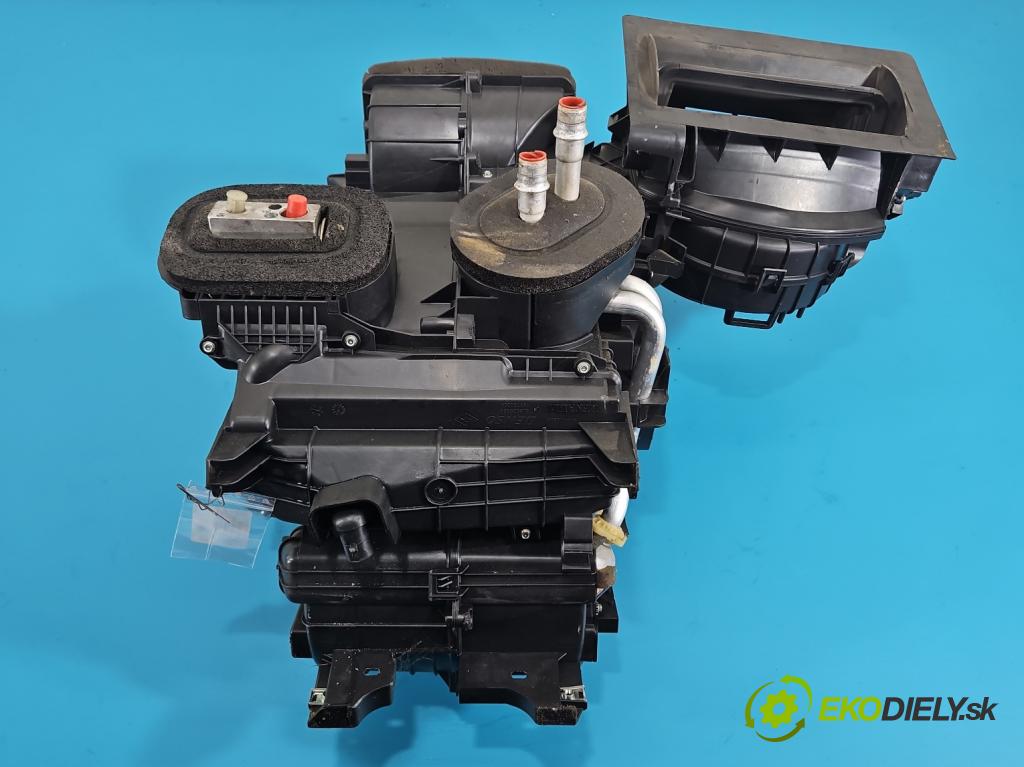 Renault Master III 2010-2024 2.3 dci 163 hp manual 120 kW 2299 cm3 5- radiátor 272700033R-D (Radiátor topení)